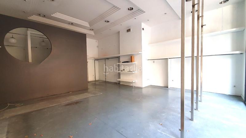 Foto 03b85264-755a-4a20-a724-5bbb1e08c77c. Alquiler local comercial  en pleno centro del paseo colón en Irun