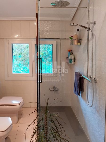 Foto ba257edf-17d1-4a79-9de4-7c45e325e164. Casa amb calefacció aparcament a Hernialde