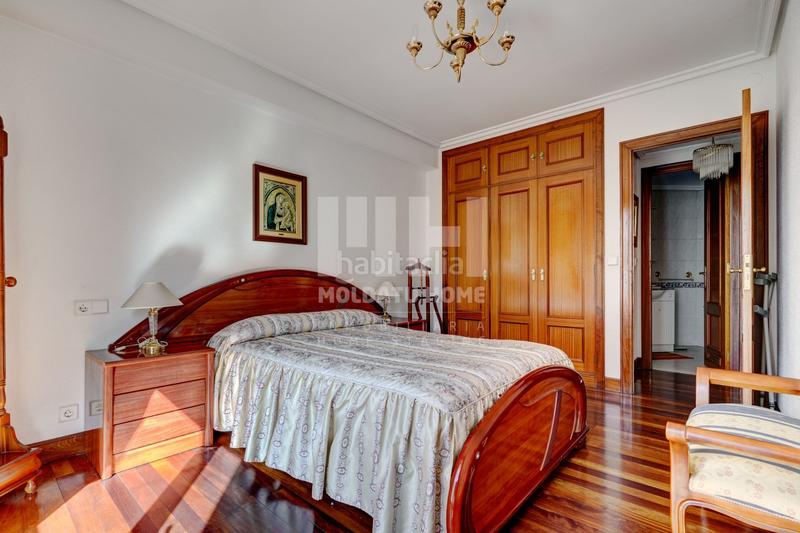 Foto d8f5ad1b-42f2-4276-b961-bce4ceaa8292. Piso calle lezo con garaje incluido en Pinar - Anaka - Belaskoenea Irun