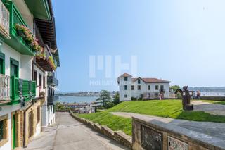 Pis a Hondarribia