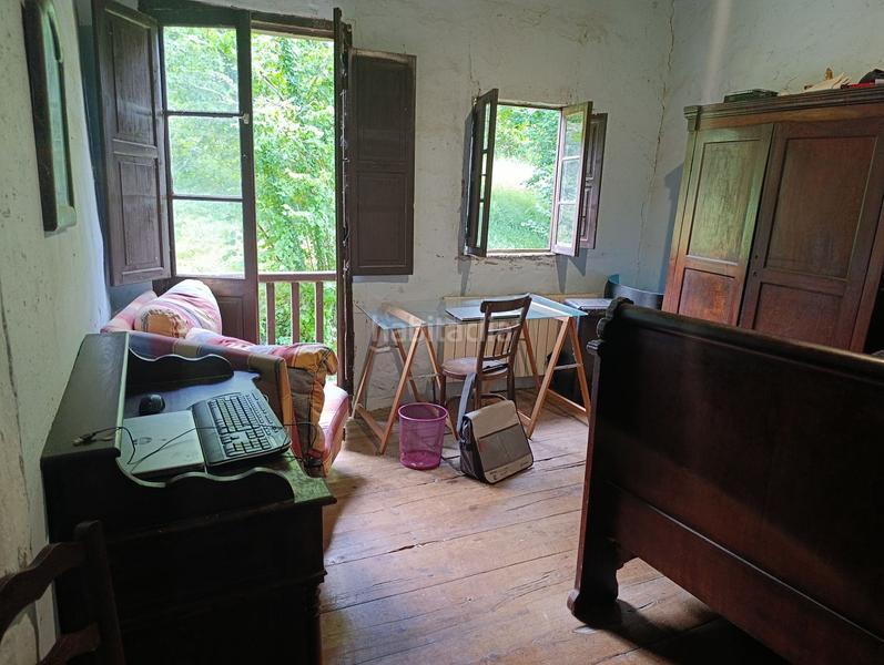 Foto cf3fe49b-8d99-4494-834c-2c6a1e6ed37e. Casa amb calefacció a Zeberio