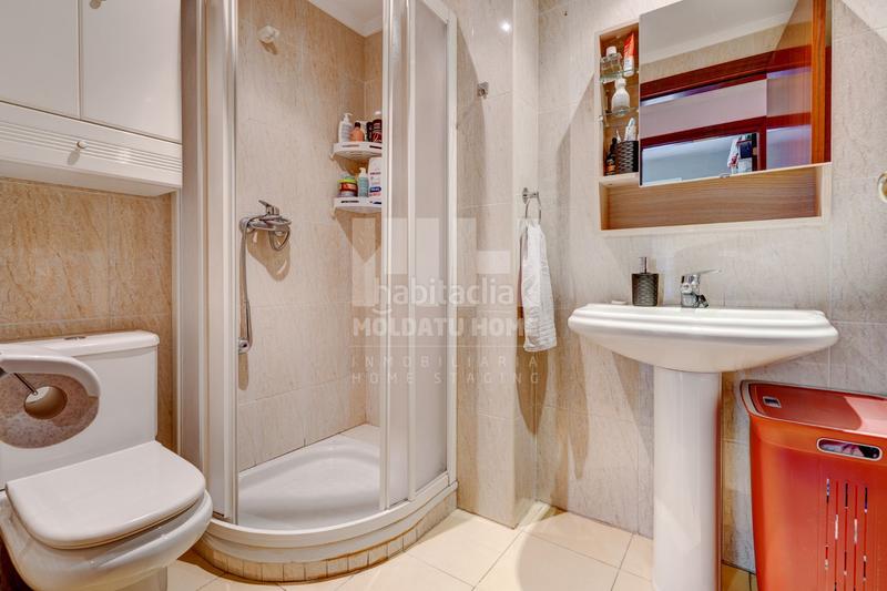 Foto 4dcfa29b-5af4-4567-bd11-5f2cd9b56b26. Piso exclusivo piso en la plaza iparagirre una joya en el corazón del pueblo! en Urretxu