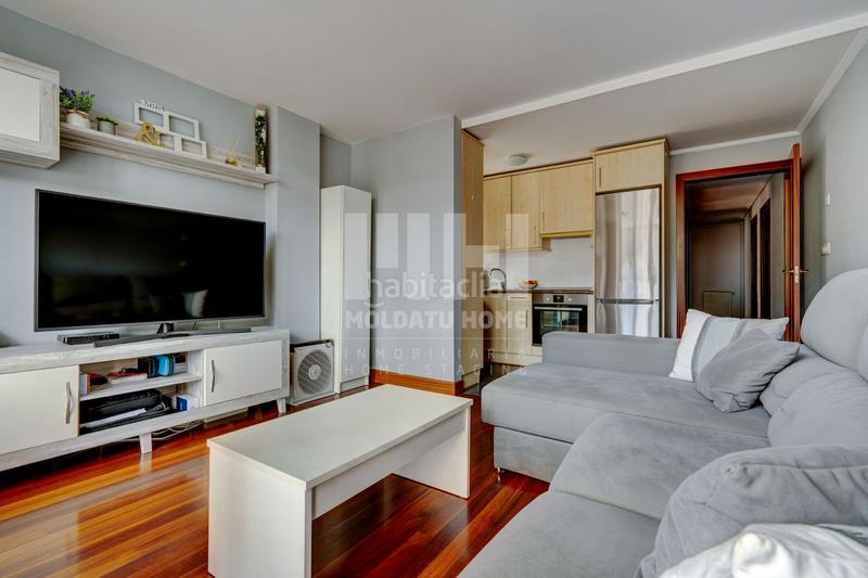 Foto a414ea01-a056-4896-b8e0-4dfb1307b854. Piso exclusivo piso en la plaza iparagirre una joya en el corazón del pueblo! en Urretxu