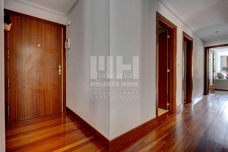 Foto b3567e1f-c5ca-4ca5-b685-38979ea75014. Piso exclusivo piso en la plaza iparagirre una joya en el corazón del pueblo! en Urretxu