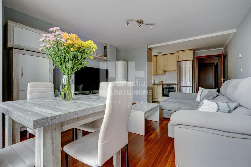 Foto b39d5fe4-501e-44ee-8851-6727a21193f2. Piso exclusivo piso en la plaza iparagirre una joya en el corazón del pueblo! en Urretxu