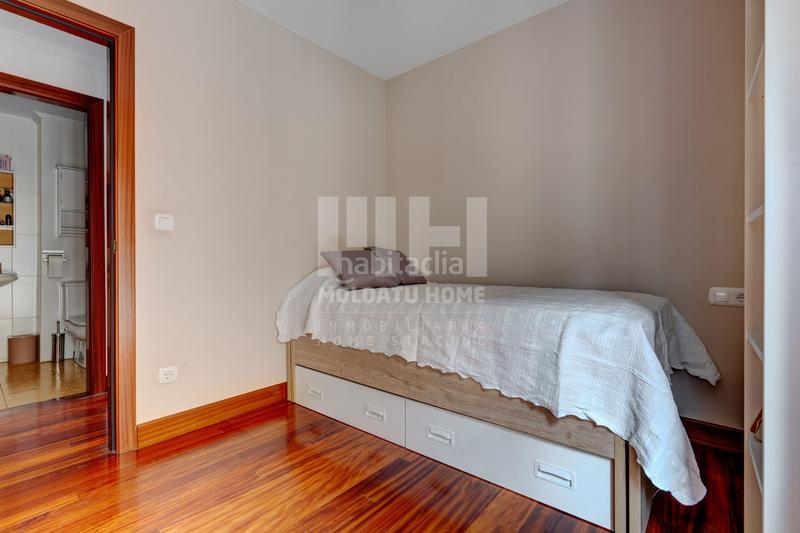 Foto dcc5a9f5-282c-4e43-9b05-619366bdecb1. Piso exclusivo piso en la plaza iparagirre una joya en el corazón del pueblo! en Urretxu