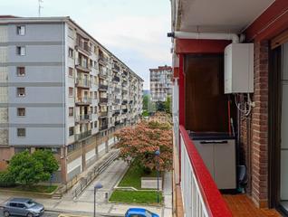 Pis a Beraun - Pontika. Piso céntrico en rentería! vivienda de 70,28m soleada