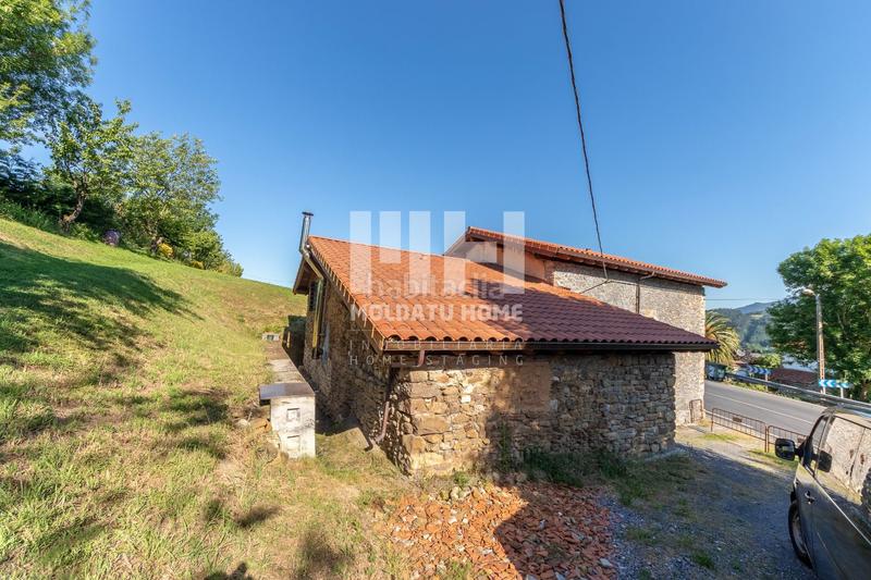 Foto 040d7397-8434-41b0-a574-fd35415ba686. Casa  en Zalla