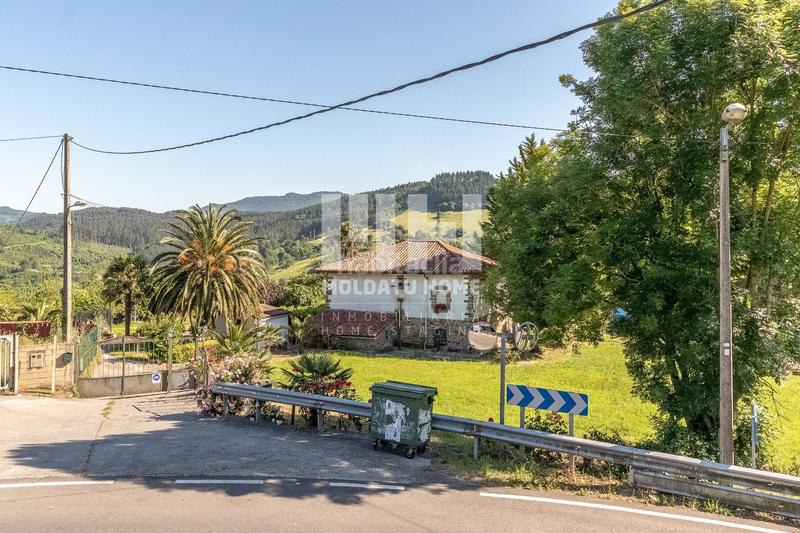 Foto d3db0710-2ea0-426a-a1b8-b6f8df480e01. Casa  en Zalla
