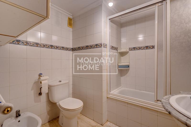 Foto 04e5f792-be8d-4ac4-82bc-d2e67a10c469. Piso  en zona de artia 86m en Azken Portu - Behobia Irun