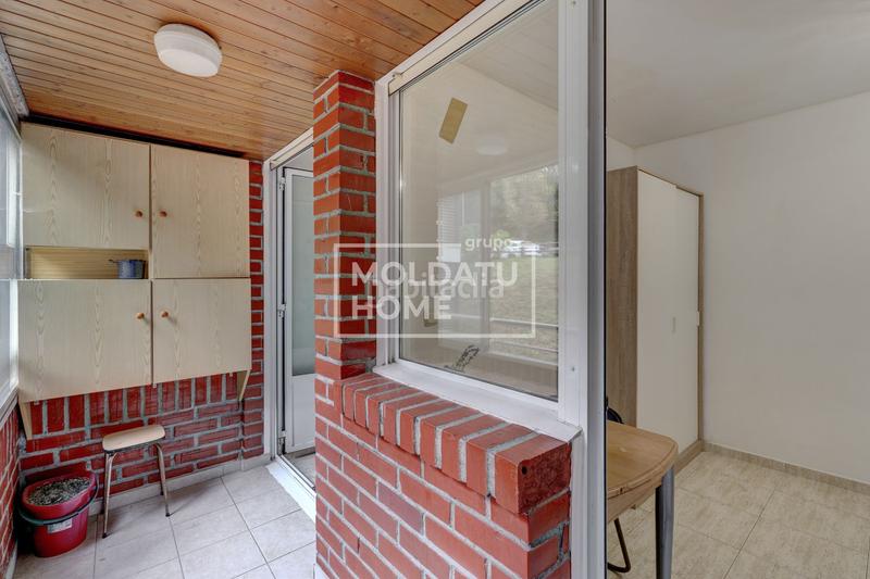 Foto 2cf3b6ae-6212-4a29-9a4f-1fb85cc67c2d. Piso  en zona de artia 86m en Azken Portu - Behobia Irun