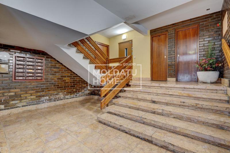 Foto ade911ca-b3f0-4a23-9fb5-6752f1f91e25. Piso  en zona de artia 86m en Azken Portu - Behobia Irun