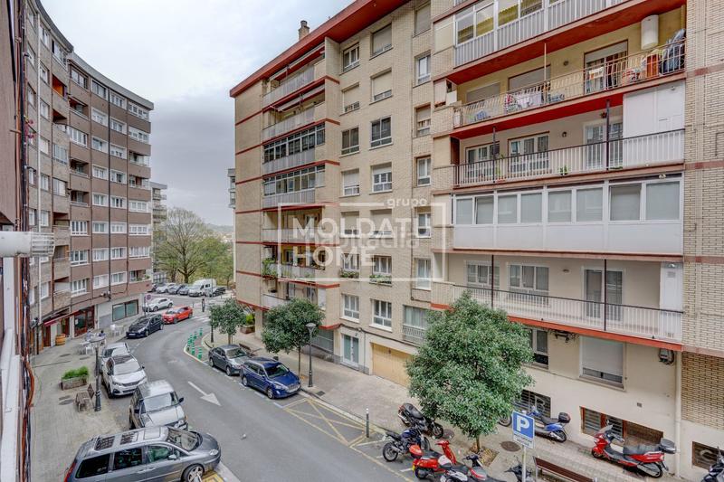 Foto affae3e7-76d6-481e-8873-037ef74f1978. Piso  en zona de artia 86m en Azken Portu - Behobia Irun