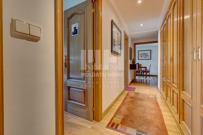 Foto 15dd9e50-578a-4d9b-bdea-f422396643f0. Appartamento con riscaldamento parcheggio in Antiguo Donostia - San Sebastián