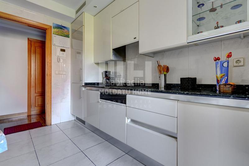 Foto e9b94295-98bf-4956-b31d-321123624882. Appartamento con riscaldamento parcheggio in Antiguo Donostia - San Sebastián