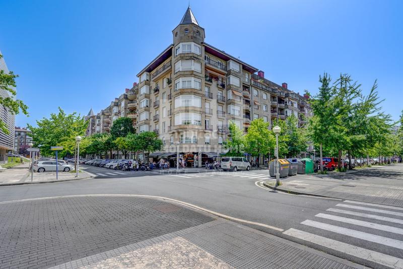 Foto f4bfc20f-8e19-4e7f-9635-00fa50974275. Appartamento con riscaldamento parcheggio in Antiguo Donostia - San Sebastián