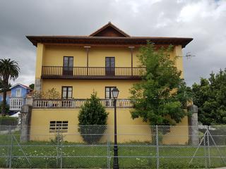 Maison à Bárcena de Cicero. Casa en gama