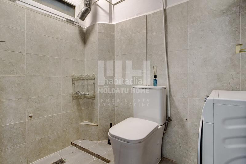 Foto a76e1b50-5aa7-425e-b156-3aac8a1cf64a. Local comercial en Parte Vieja Donostia - San Sebastián