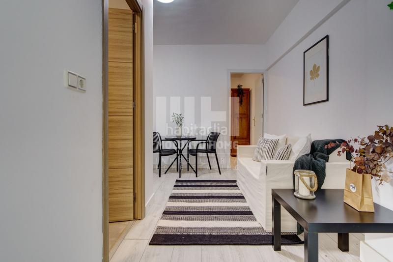 Foto b9f1bc98-b2fb-4e20-b1e9-9e9cffd7680a. Locale commerciale in Parte Vieja Donostia - San Sebastián