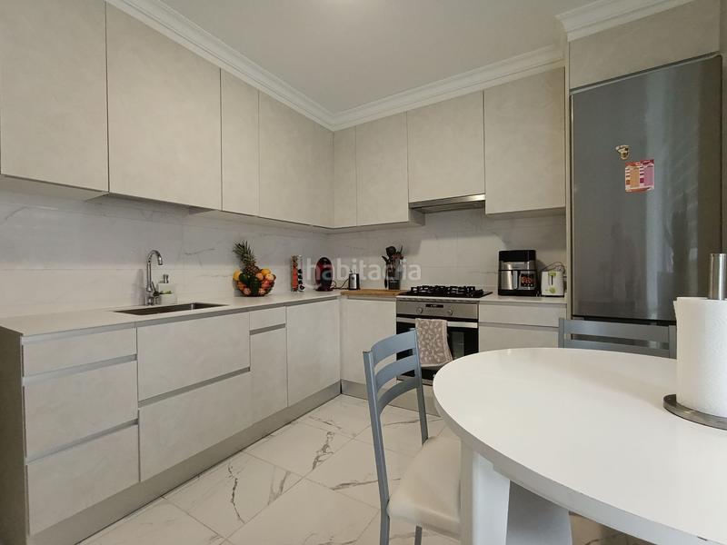 Foto 79fda9d0-4da9-4e6d-b4ed-213a5d5416ad. Piso vivienda en misionero lekuonaanaka! en Pinar - Anaka - Belaskoenea Irun