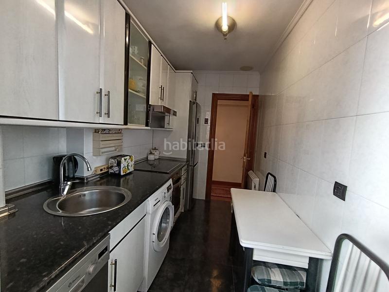 Foto 001d8688-8580-49b2-9038-c06677b0e7da. Pis amb calefacció a Santutxu-Basarrate Bilbao
