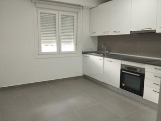 Etagenwohnung  Ander deuna. Amplio piso reformado con 4 dormitorios