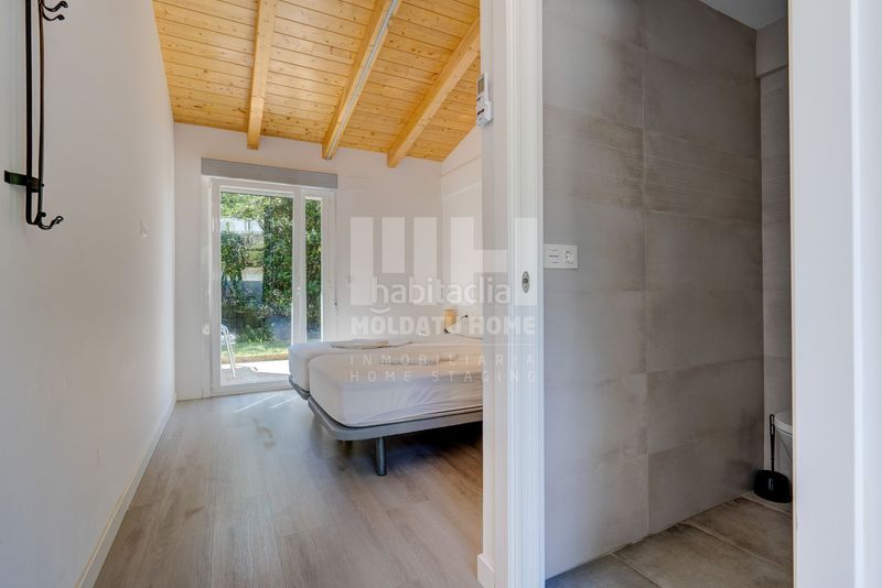 Foto 00997bcd-4075-4c74-83a1-a956e8bb90ad. Edifici a Lezo
