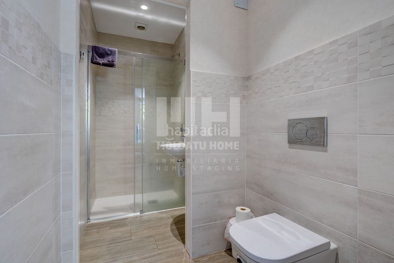 Foto 68d41aca-3d65-4cb3-a451-56a09d05389b. Edifici a Lezo