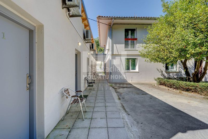 Foto a969d5e2-7f09-449a-ac08-bacc83eebe37. Edifici a Lezo