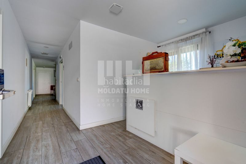 Foto de83432e-8111-4198-9e1b-7703c1d5ad6d. Edifici a Lezo