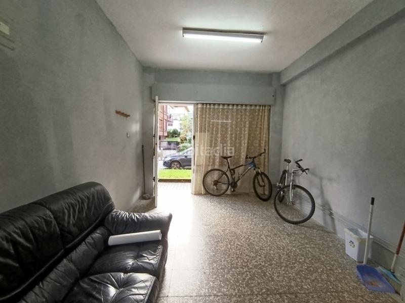 Foto 488f060b-b9e4-4458-a267-1dedbb66b0ff. Local comercial local de 25m en el centro en Pinar - Anaka - Belaskoenea Irun