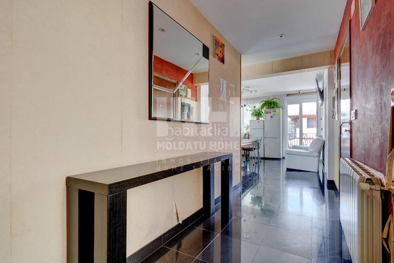 Foto 79551fe1-2139-4d34-aedc-38229b508439. Casa amb aparcament a Lezo