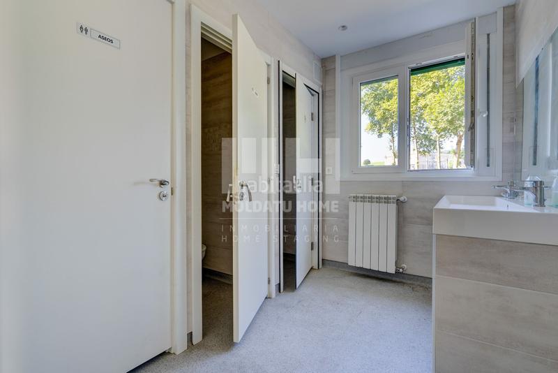 Foto bcaa7d17-7399-41e6-9b63-c4ae70b9c606. Casa amb aparcament a Lezo