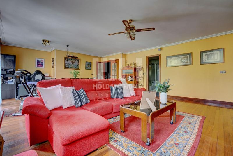 Foto d360734f-2edc-4a4a-9b63-cbf99d94a8e9. Etagenwohnung mit heizung in Jaizubia - Urdanibia - Puiana Irun