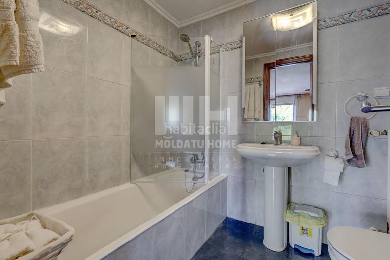 Foto 5a818579-501e-438b-8068-9484a3dfe75d. Flat with heating in Jaizubia - Urdanibia - Puiana Irun