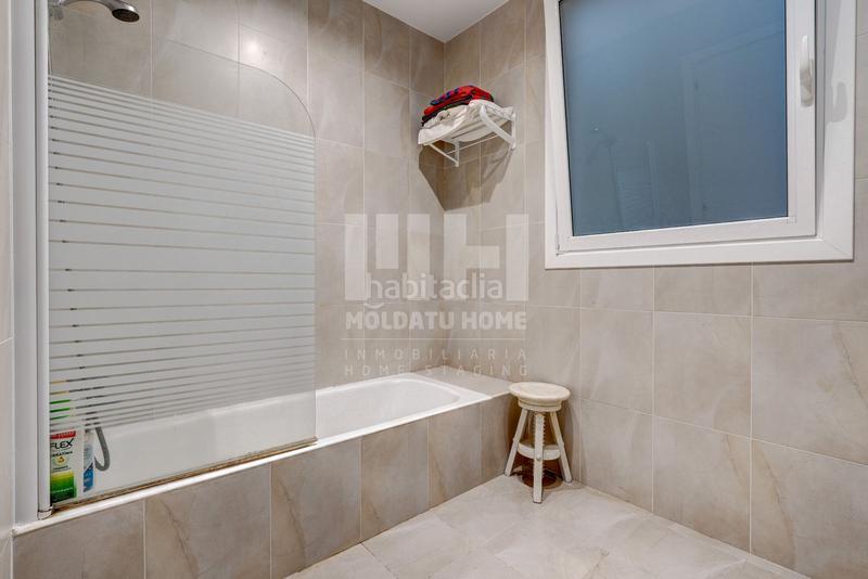 Foto c1ff57a3-add5-4210-ba23-d993a09b228c. Appartamento con riscaldamento in Área Romántica Donostia - San Sebastián