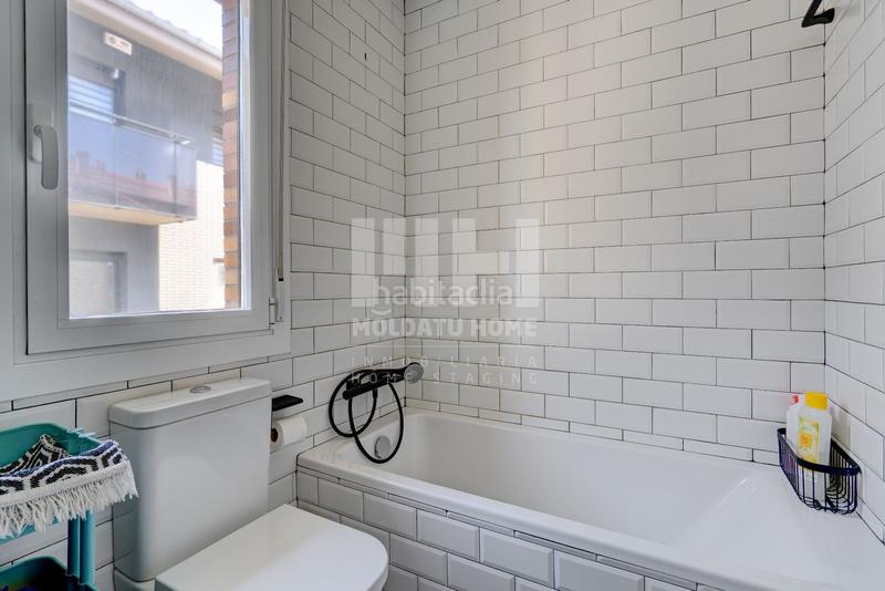 Foto 5d794970-651e-4d35-884c-fb4af28b216f. Casa a schiera con riscaldamento parcheggio in Lapice - Larreaundi - Olaberria - Meaka Irun
