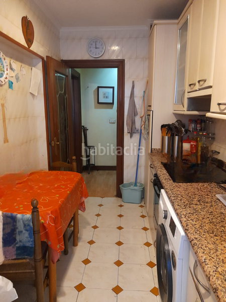 Foto c3c04038-ca7f-466e-8131-c81c5f9b9130. Piso  en santutxu en Santutxu-Basarrate Bilbao