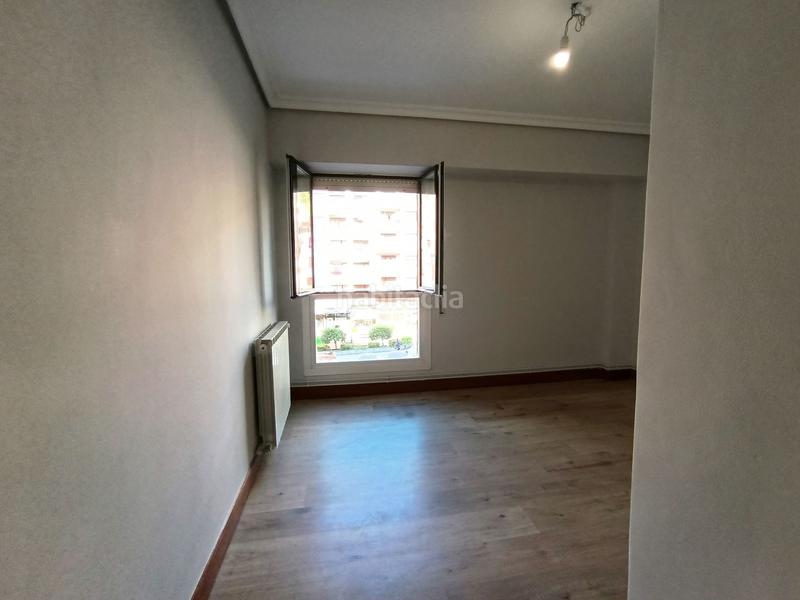 Foto cf85fd9b-ce6f-4474-a5d7-5a20e5387330. Flat with heating in Pinar - Anaka - Belaskoenea Irun