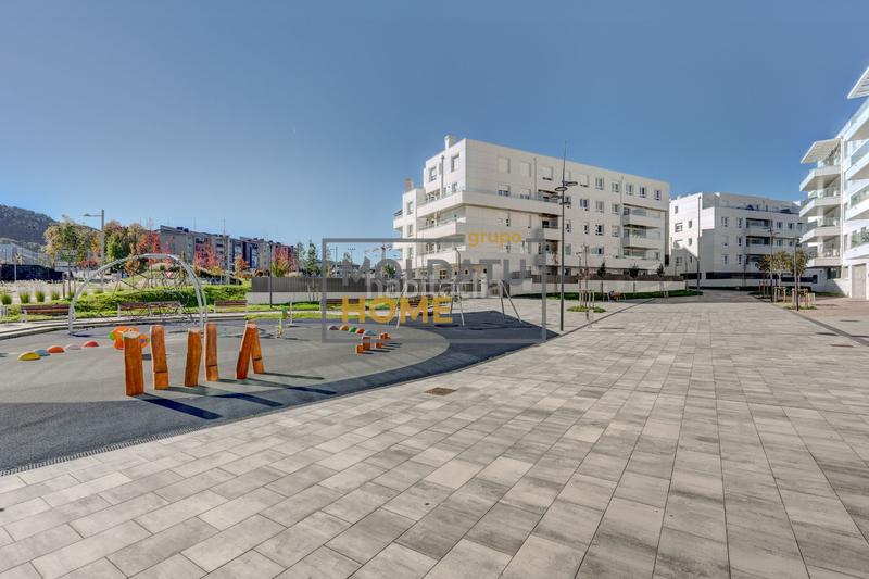 Foto b69e1b54-c649-4990-bd50-24decf0f6120. Pis amb calefacció aparcament piscina a Jaizubia - Urdanibia - Puiana Irun