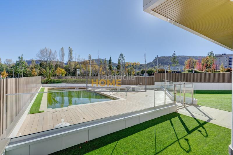 Foto e5ac76b3-74ba-4e06-a6f8-8b3b9699f2e4. Pis amb calefacció aparcament piscina a Jaizubia - Urdanibia - Puiana Irun