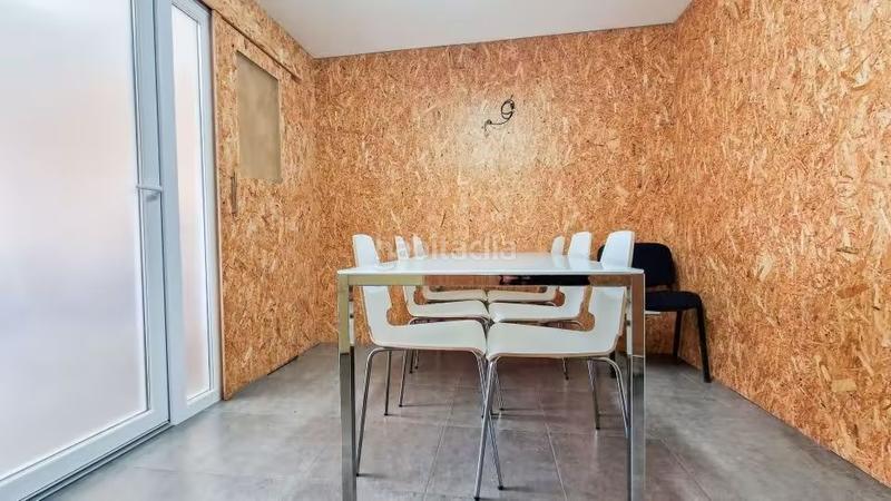 Foto a525ca7a-cdd4-4962-b6bd-1fa307e2016b. Büro mit heizung parking in Hernani