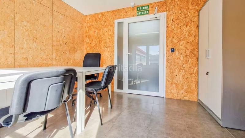 Foto d83c34fd-4f76-44b5-b141-1ee58a8a25b6. Büro mit heizung parking in Hernani