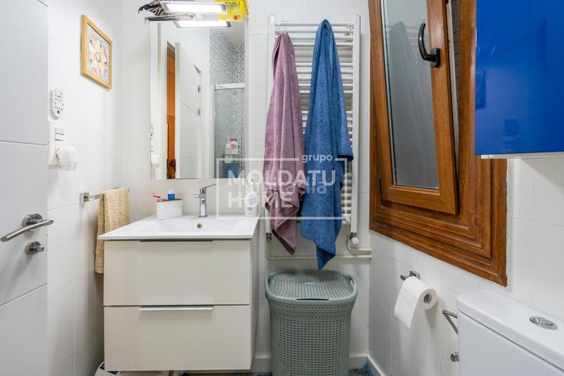 Foto e5b0bacb-f7f1-4798-9ce5-078ca3dc7f96. Piso sagúes. jose miguel barandiaran en Gros Donostia - San Sebastián