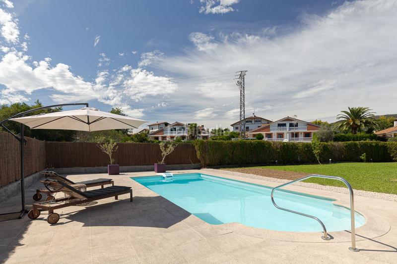 Foto 957b42a0-f6fe-4dfb-b2c1-a88cd8018d48. Haus mit heizung in Lapice - Larreaundi - Olaberria - Meaka Irun