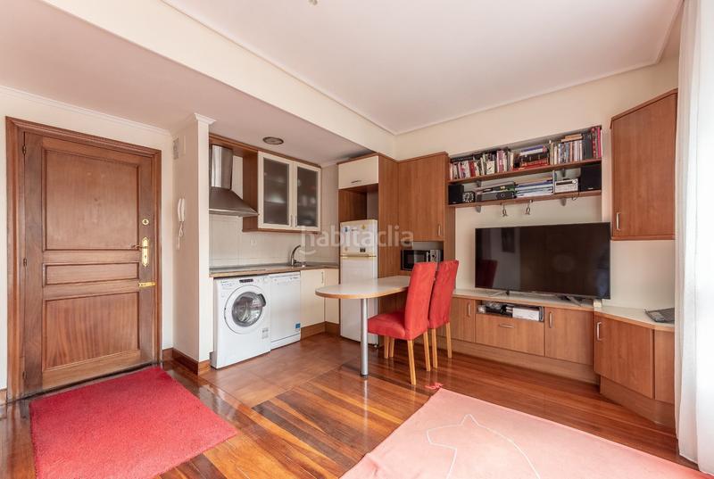 Foto 03ea6dd8-2087-4de5-945f-8b81d45d6056. Pis amb calefacció a Zabalburu Bilbao