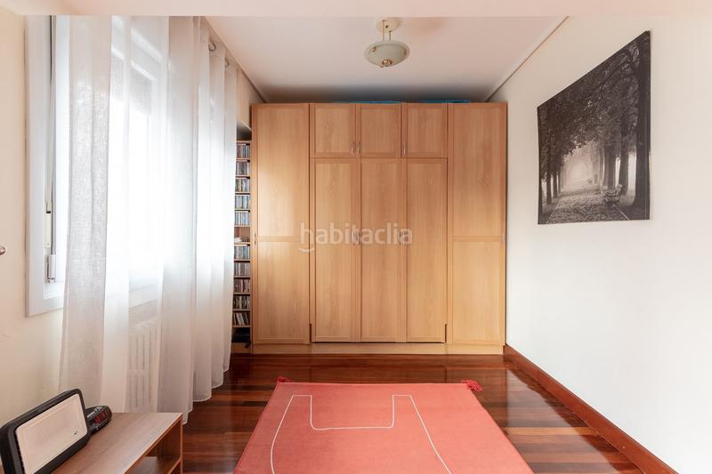 Foto 7011e483-604b-405a-b380-815211e948aa. Pis amb calefacció a Zabalburu Bilbao