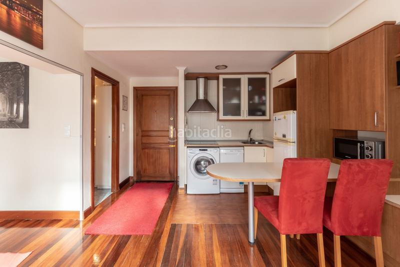 Foto c6e3e62f-7dfc-47bc-9670-0d4a58da51e2. Pis amb calefacció a Zabalburu Bilbao