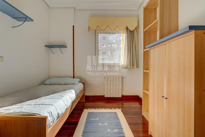 Foto 1e10e234-ee70-4568-8e7f-9ffb5438448a. Piso calle aduana con gran terraza en Centro - Mendibil - Santiago Irun