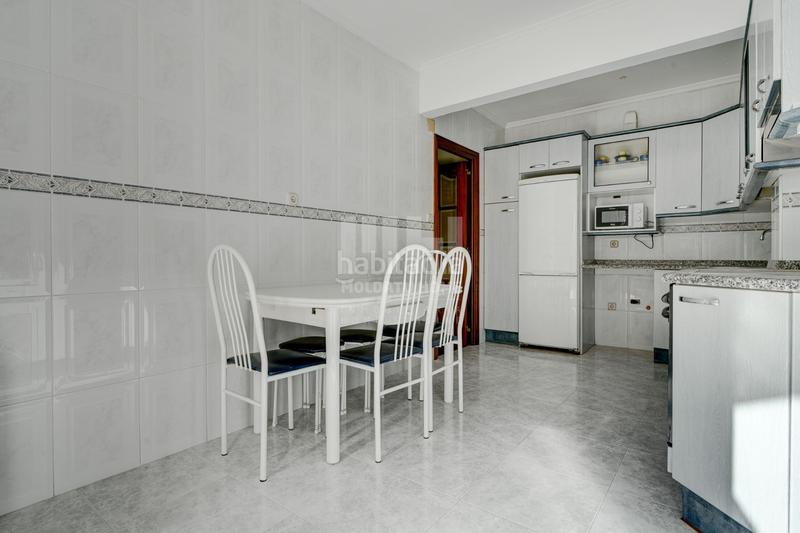 Foto 2d526201-f69c-48c2-b447-c792b33f890e. Piso calle aduana con gran terraza en Centro - Mendibil - Santiago Irun